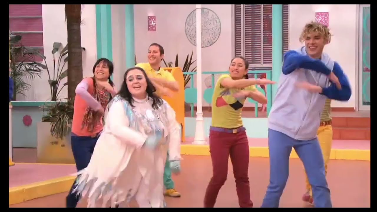 The Fresh Beat Band dancing to "Great Day" with "Dancefloor Superhero" outfits