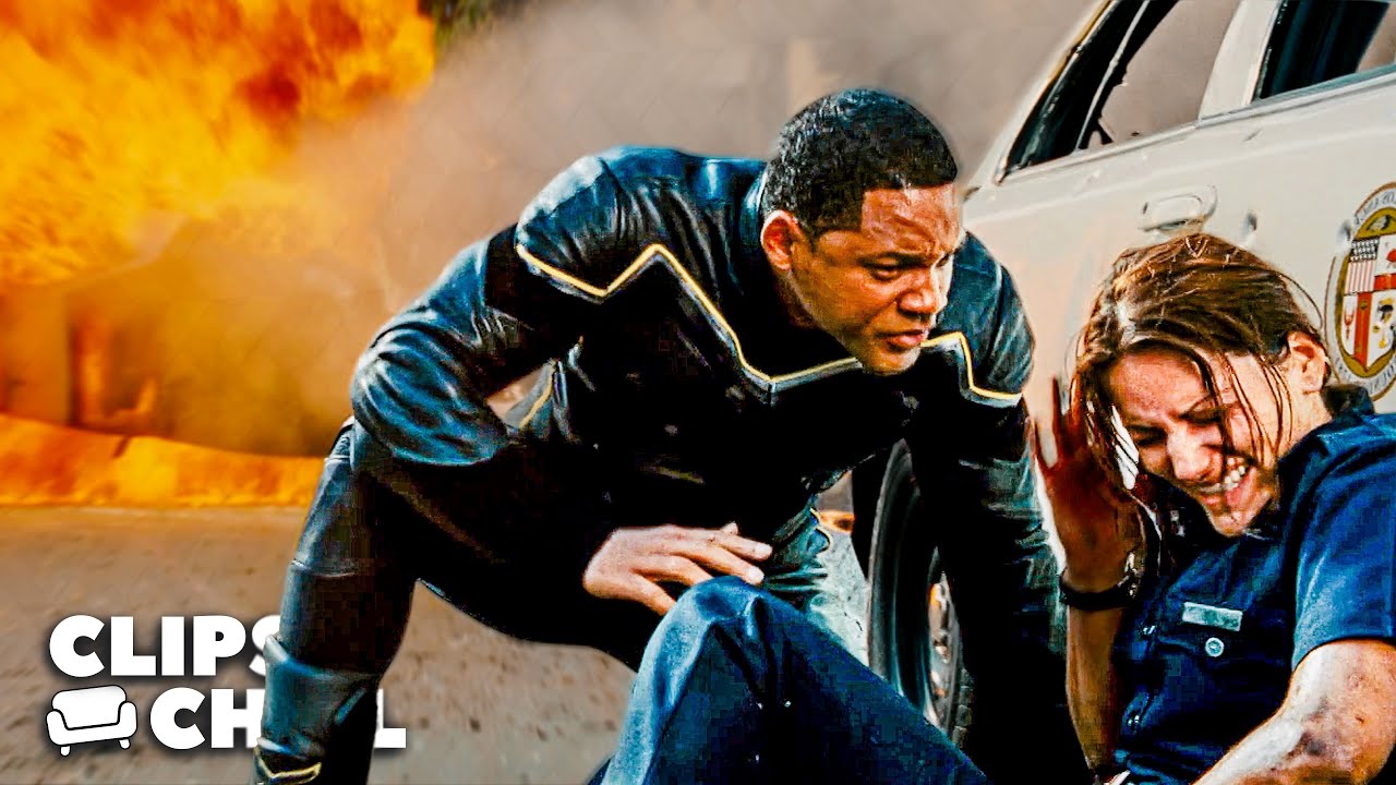 DESTROYING Bank Robbers on First Day as a Superhero | Hancock (Will Smith)