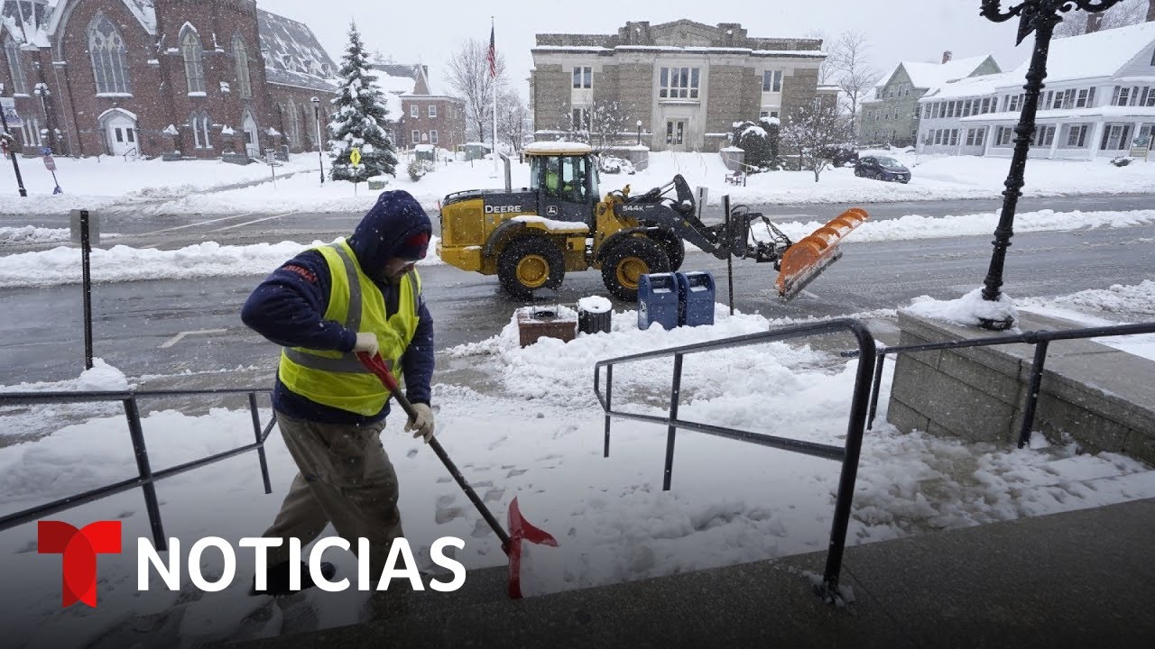 Así afectan las nevadas y los vientos la vida de muchos en Massachusetts | Noticias Telemundo
